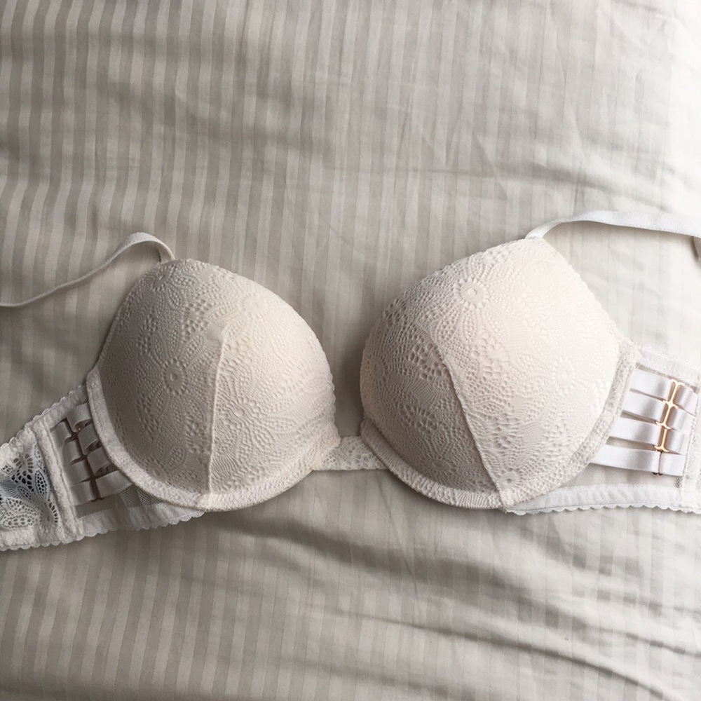 Victoria secrets push up bra